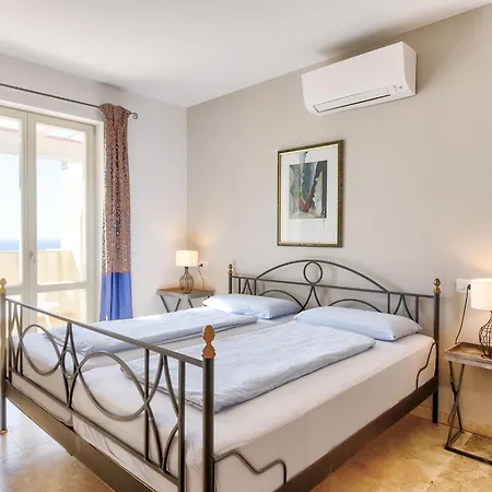 Apartment Montecristo - Di Sogno By Interhome *