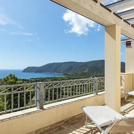 Apartment Montecristo - Di Sogno By Interhome